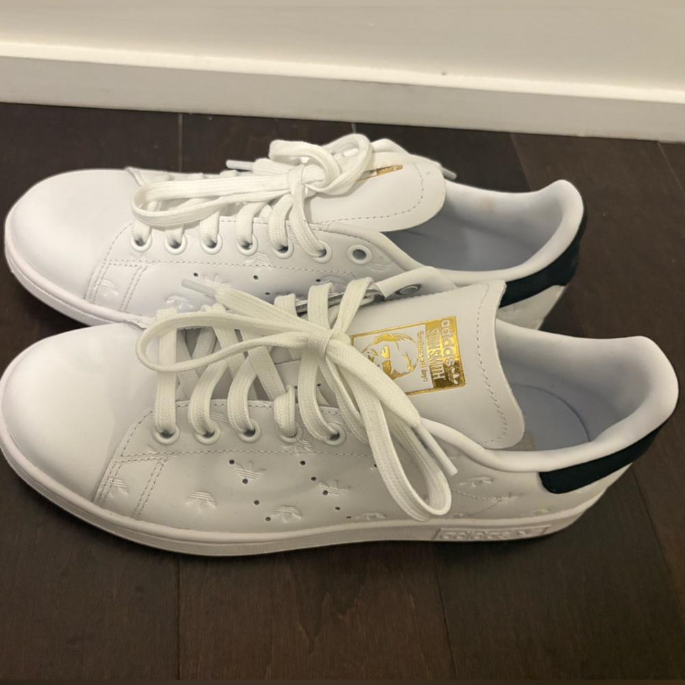 Adidas Stan Smith White Sneaker with Black Accent